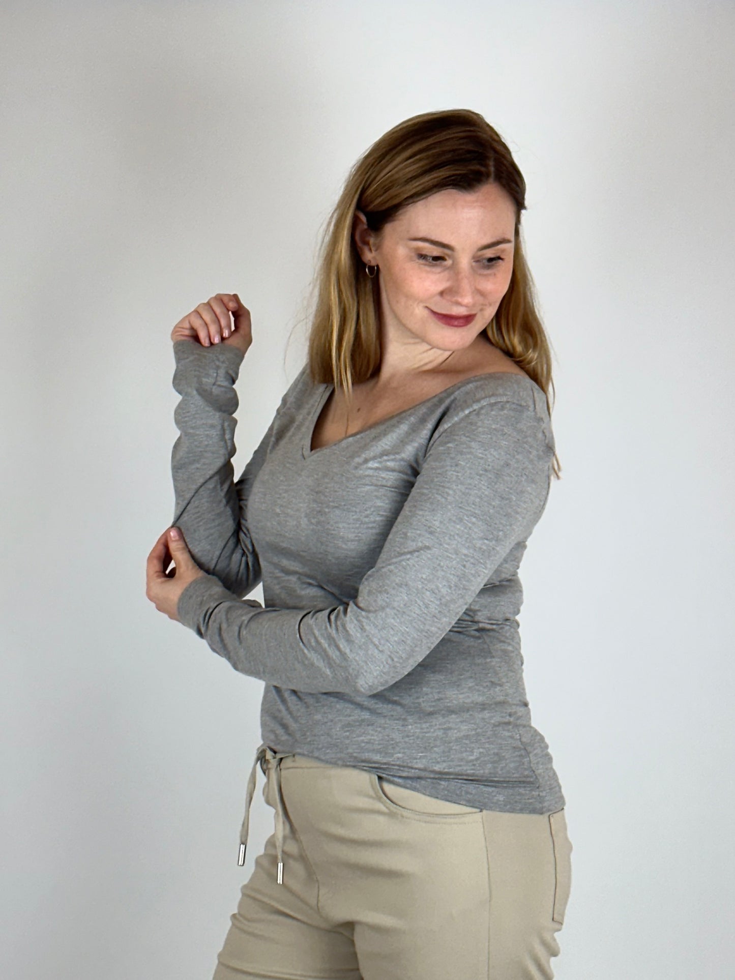 Low Neck Fitted Tee